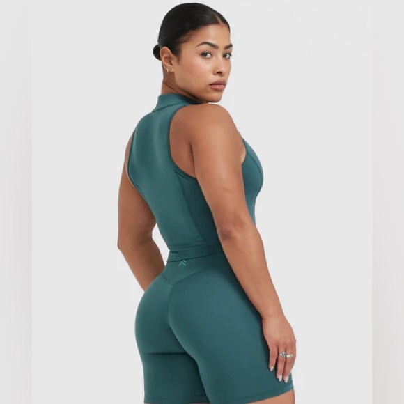 Oner Active Timeless Half Zip Crop Vest Marine Teal
Size S - Picture 2 of 5